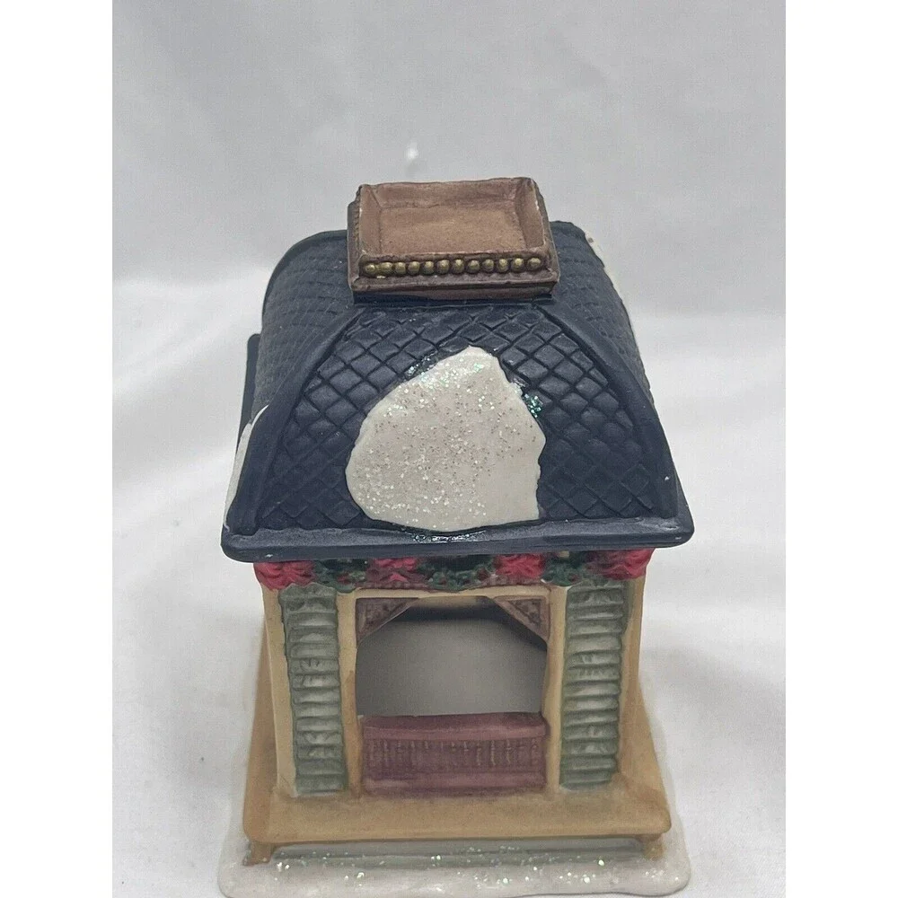 VINTAGE St Nicholas Square Christmas Village 